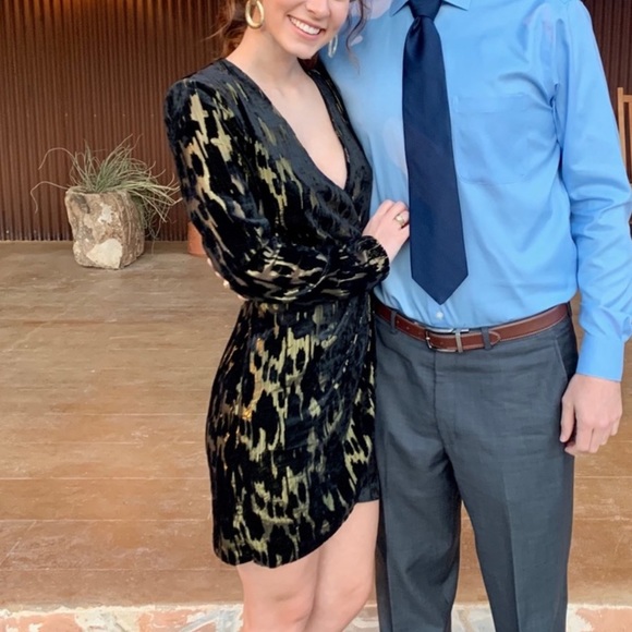 Bardot Ariela Metallic Mini Dress in Lurex Leo - Picture 3 of 11